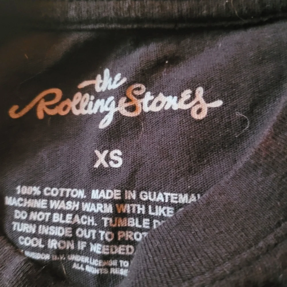 $10 off $60 ⭐️ Rolling stones 1975 U.S tour shirt - Picture 2 of 3